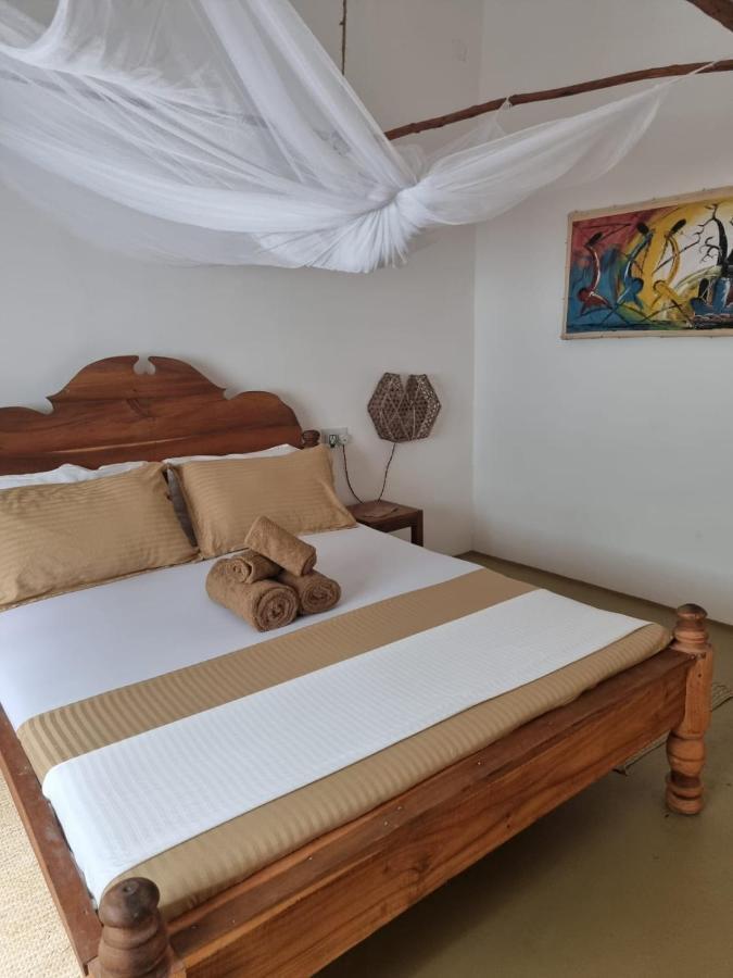 Mlango Paje House Bed and Breakfast Exterior foto