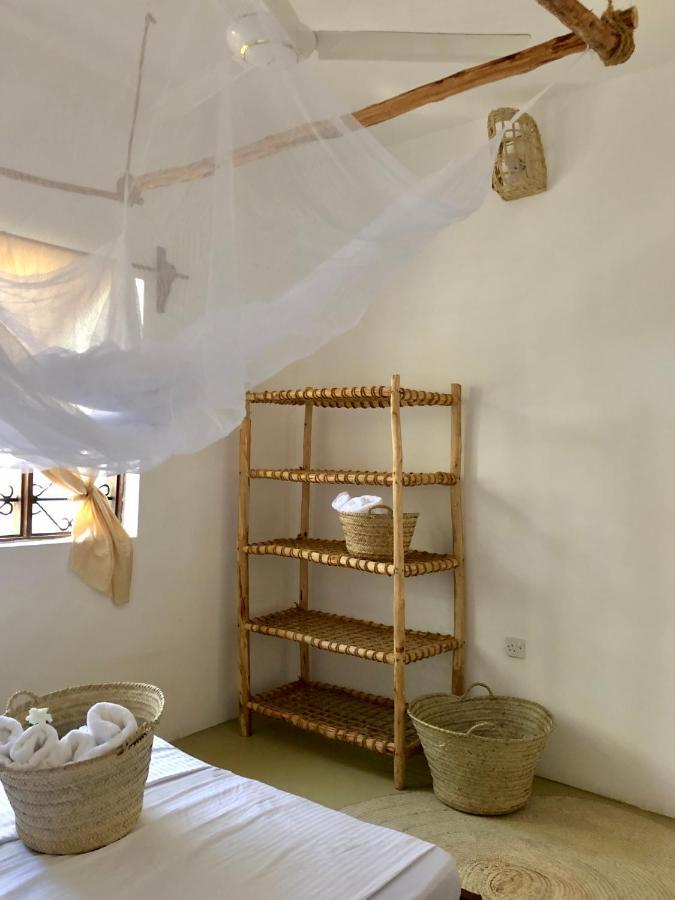 Mlango Paje House Bed and Breakfast Exterior foto